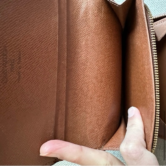 Vintage Louis Vuitton Wallet - Picture 13 of 14